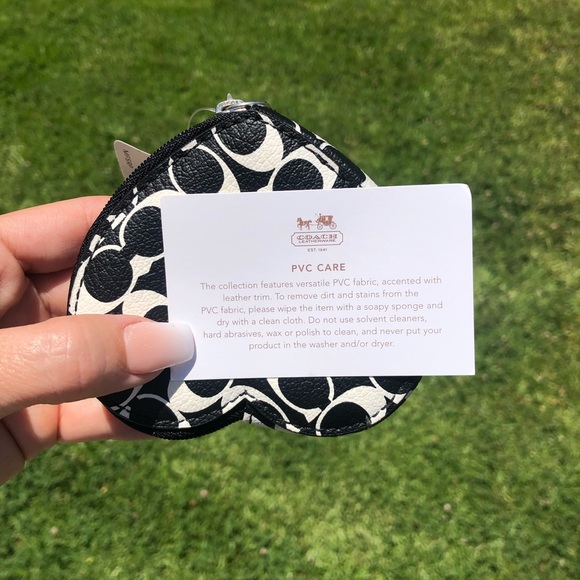 Coach Heart Coin Purse-black - Picture 3 of 4